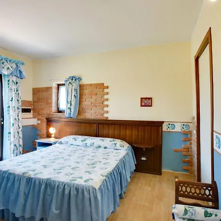 Дом отдыха Enticing In Castiglione Del With Pool Кастильоне-дель-Лаго