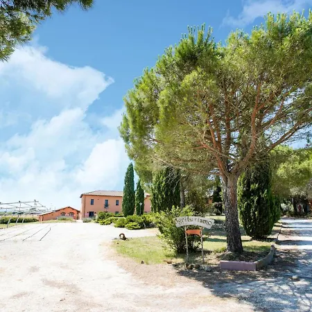 Enticing In Castiglione Del With Pool Дом отдыха Кастильоне-дель-Лаго